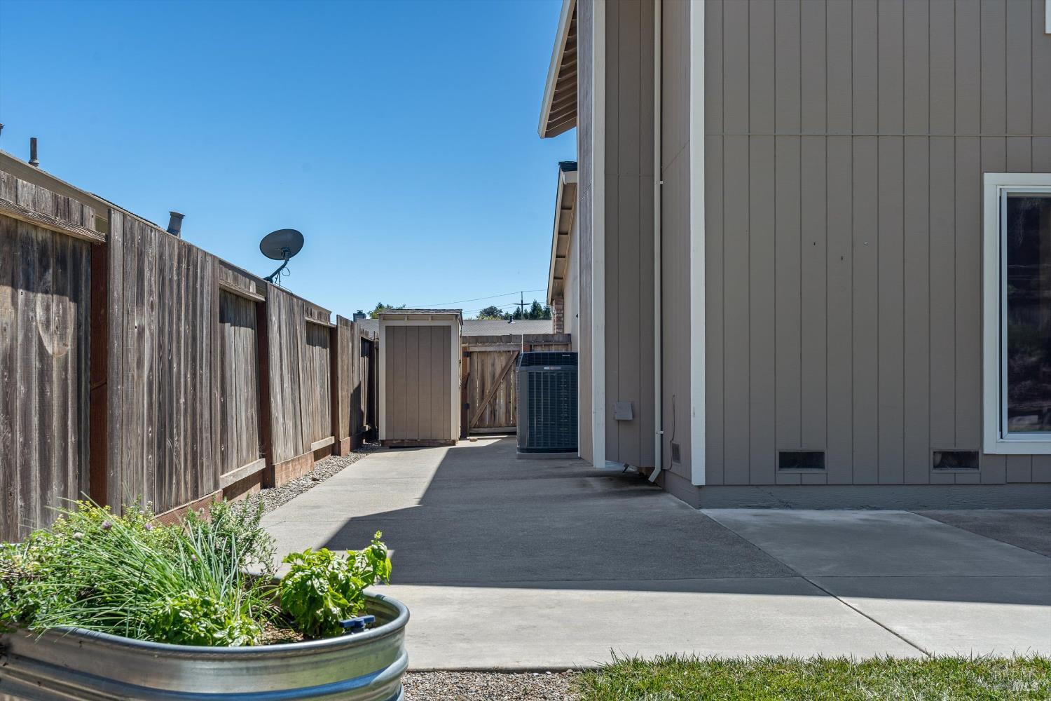 Detail Gallery Image 28 of 35 For 212 Mendelssohn Ct, Cotati,  CA 94931 - 3 Beds | 2/1 Baths