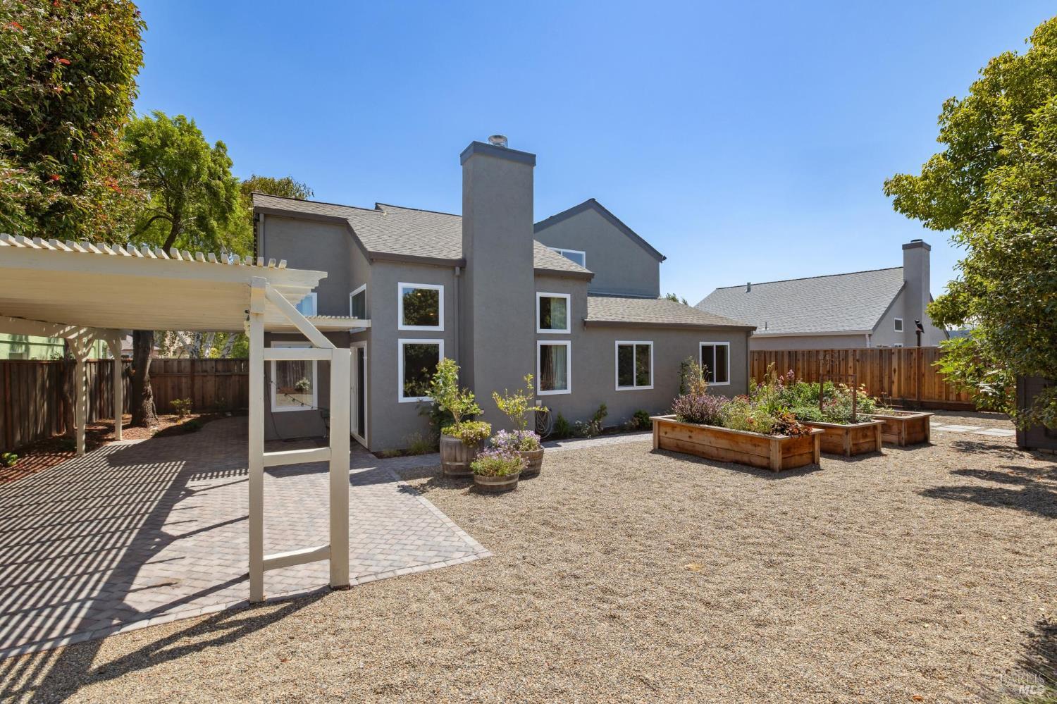 Detail Gallery Image 67 of 82 For 772 Barton Way, Benicia,  CA 94510 - 3 Beds | 2 Baths