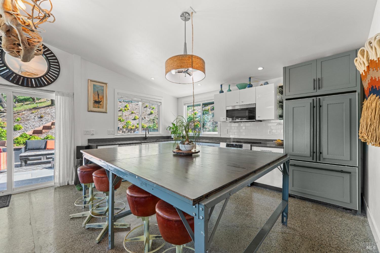 Detail Gallery Image 28 of 58 For 22855 Chianti Rd, Geyserville,  CA 95441 - 5 Beds | 3/1 Baths