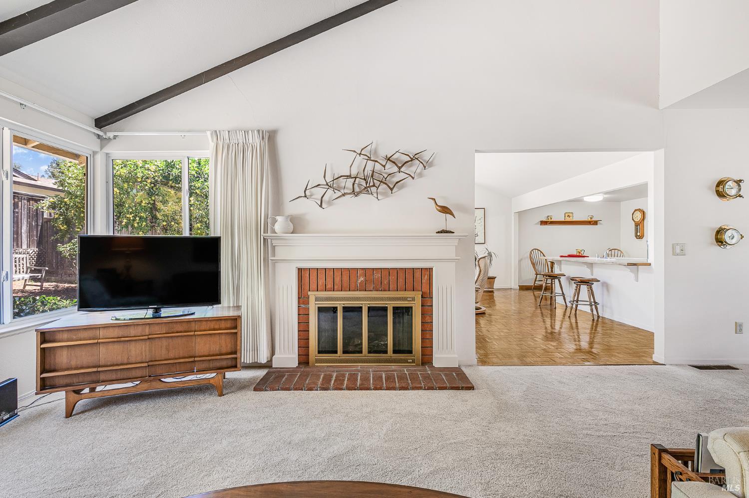 Detail Gallery Image 7 of 43 For 6941 Oak Leaf Dr, Santa Rosa,  CA 95409 - 2 Beds | 2 Baths