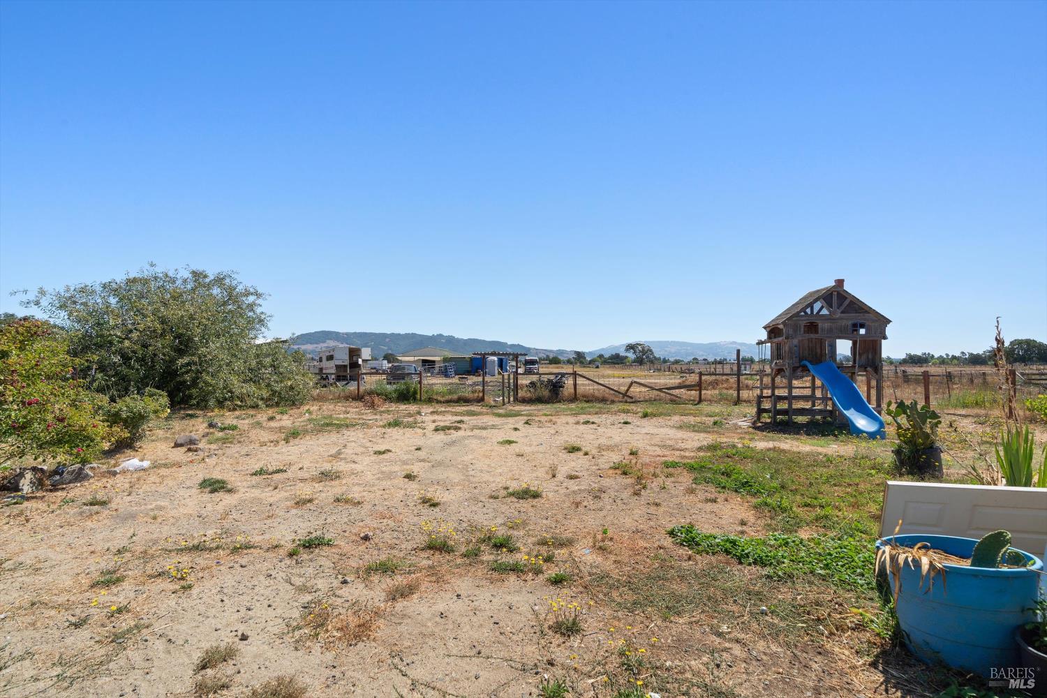 Detail Gallery Image 34 of 51 For 3980 Stony Point Rd, Santa Rosa,  CA 95407 - 3 Beds | 2 Baths