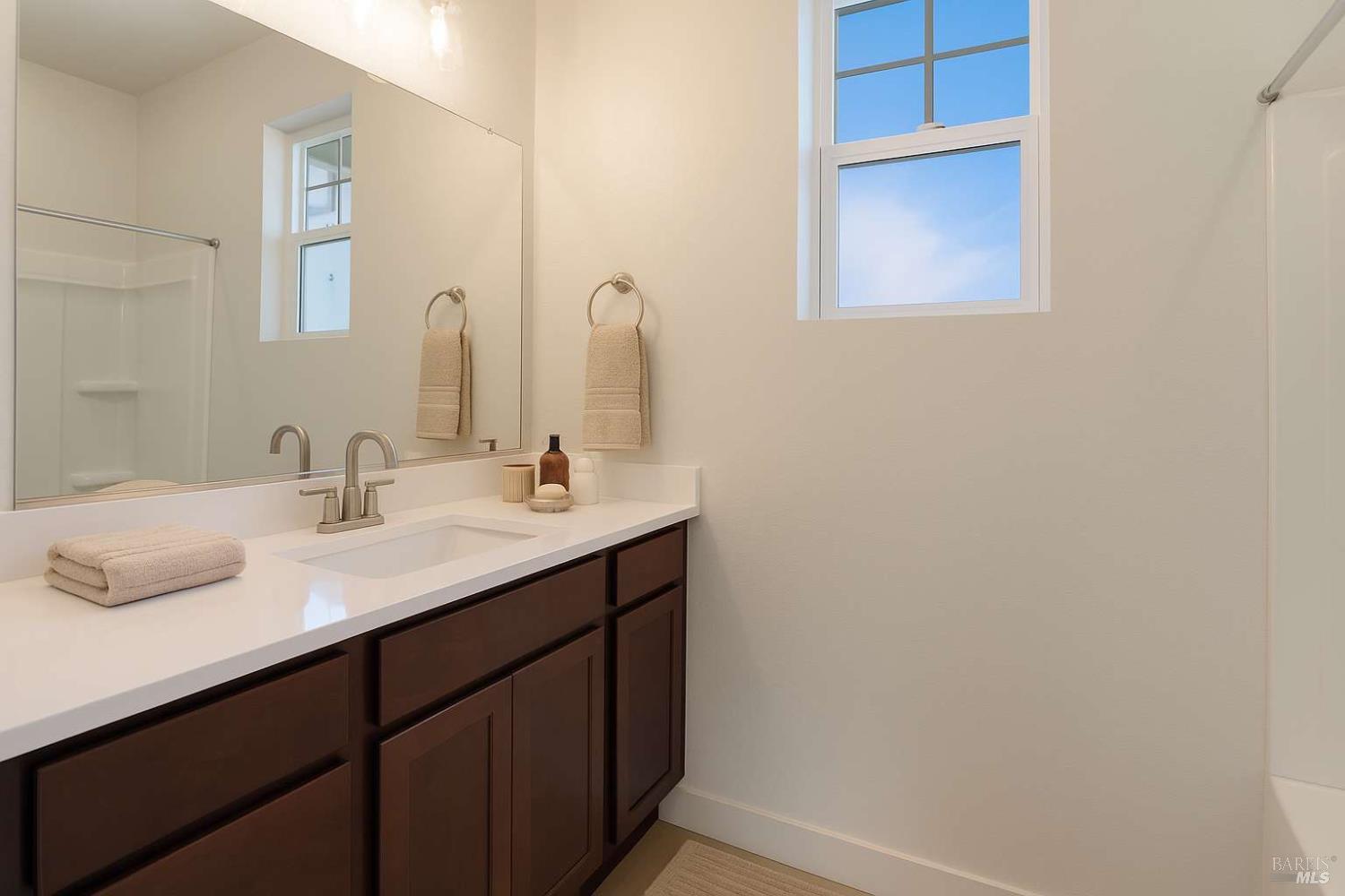 Detail Gallery Image 16 of 28 For 973 Carrol Lot 18 Way, Vacaville,  CA 95687 - 3 Beds | 2 Baths