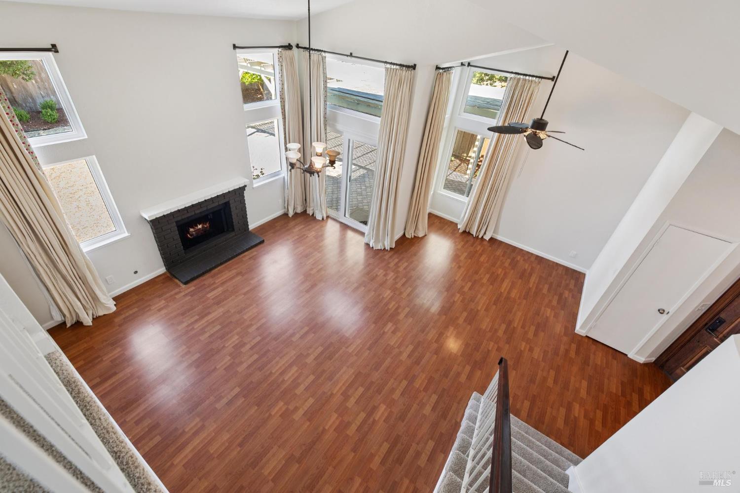 Detail Gallery Image 32 of 82 For 772 Barton Way, Benicia,  CA 94510 - 3 Beds | 2 Baths