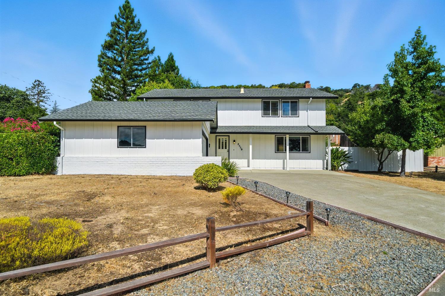Detail Gallery Image 39 of 51 For 2559 Las Gallinas Ave, San Rafael,  CA 94903 - 5 Beds | 2/1 Baths