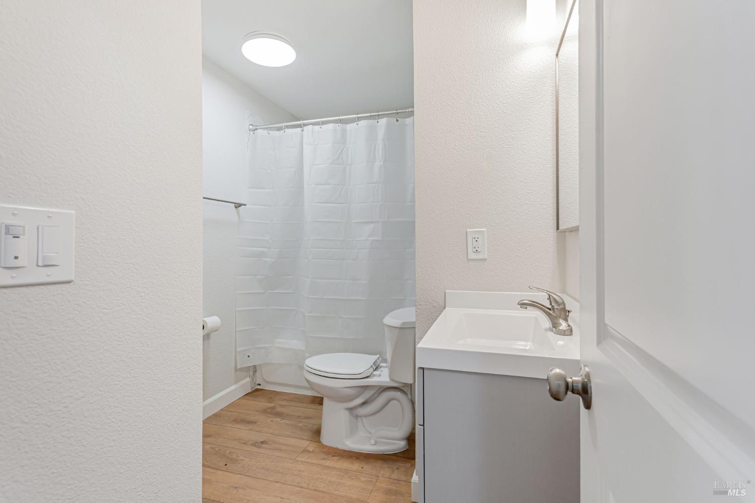 Detail Gallery Image 25 of 33 For 331 N West St, Vacaville,  CA 95688 - 3 Beds | 2 Baths