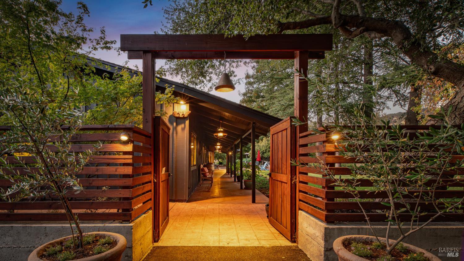 Detail Gallery Image 3 of 90 For 23 Country Club Dr, Fairfield,  CA 94534 - 4 Beds | 4 Baths