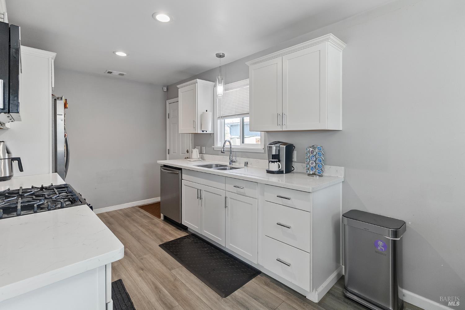 Detail Gallery Image 19 of 33 For 1990 Griffin Dr, Vallejo,  CA 94589 - 3 Beds | 2 Baths