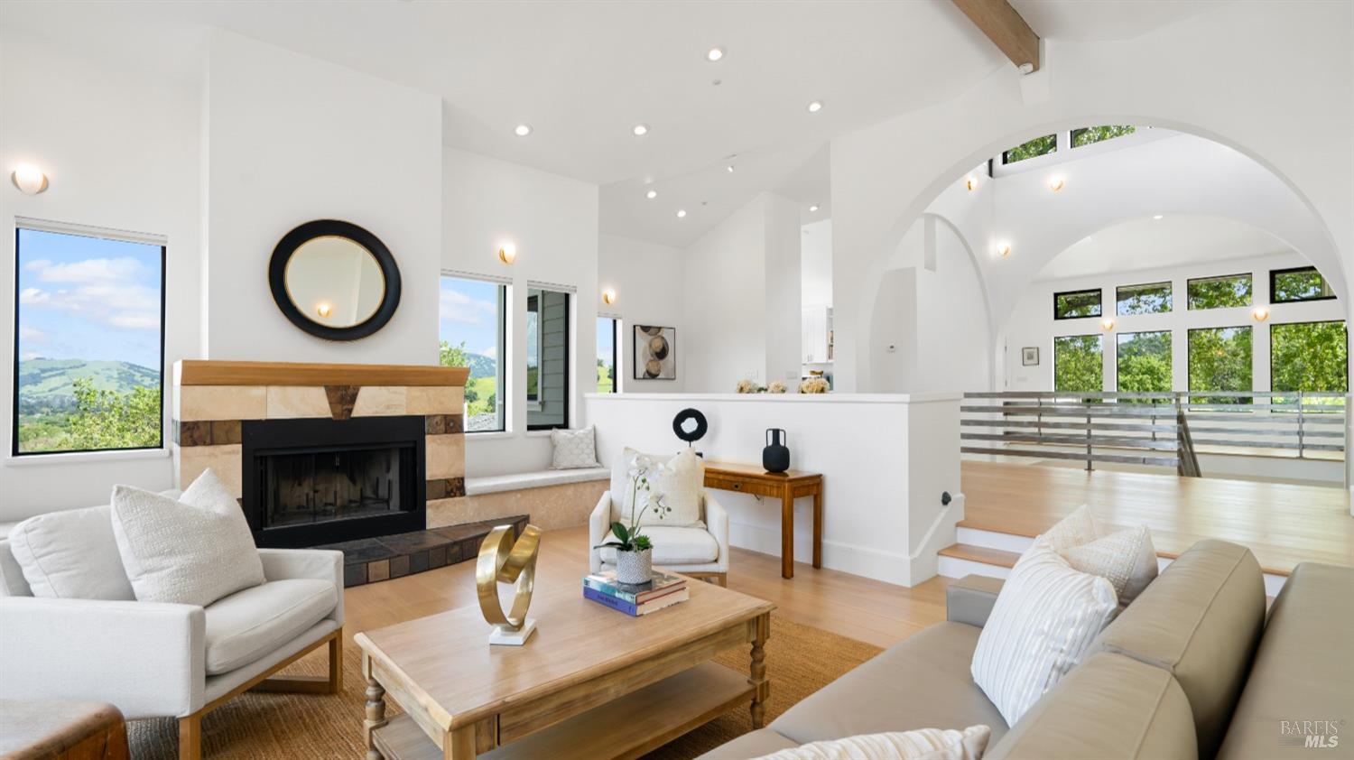 Detail Gallery Image 10 of 75 For 55 Wildwood Ln, Novato,  CA 94947 - 4 Beds | 4/1 Baths
