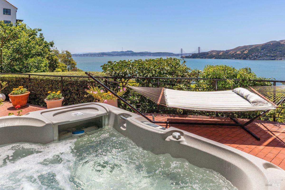 Detail Gallery Image 25 of 61 For 335 Golden Gate Ave, Belvedere,  CA 94920 - 4 Beds | 4/1 Baths
