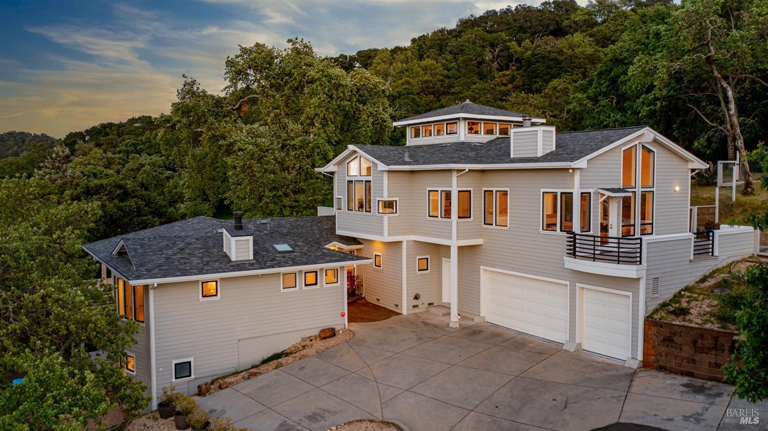 Detail Gallery Image 60 of 75 For 55 Wildwood Ln, Novato,  CA 94947 - 4 Beds | 4/1 Baths