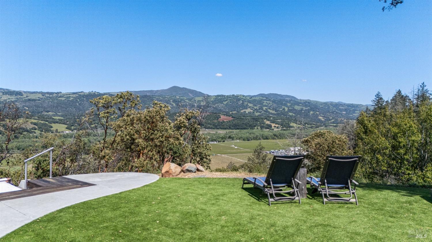 Detail Gallery Image 15 of 58 For 22855 Chianti Rd, Geyserville,  CA 95441 - 5 Beds | 3/1 Baths