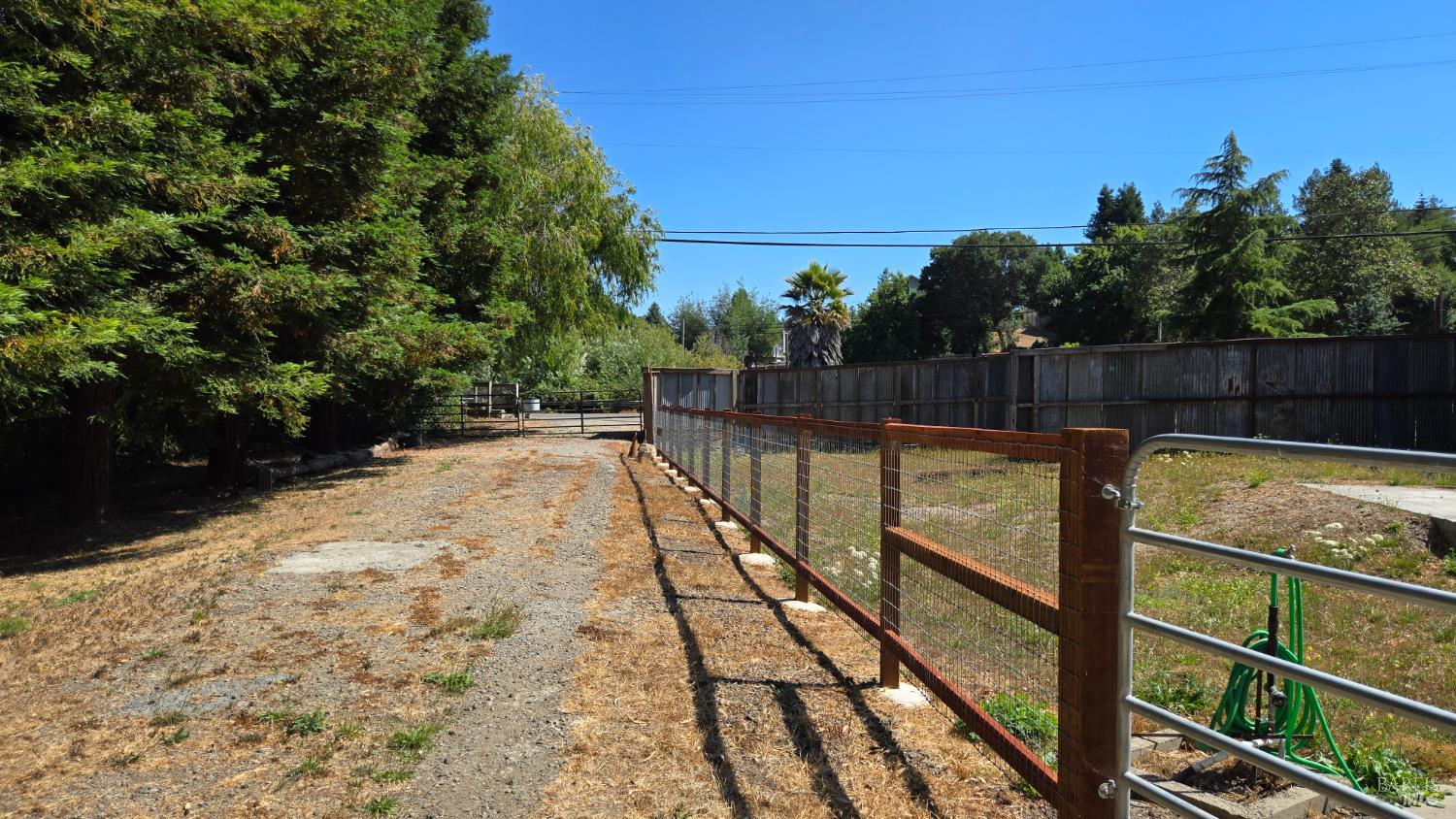 Detail Gallery Image 36 of 46 For 125 Adobe Rd, Penngrove,  CA 94951 - 4 Beds | 3/1 Baths