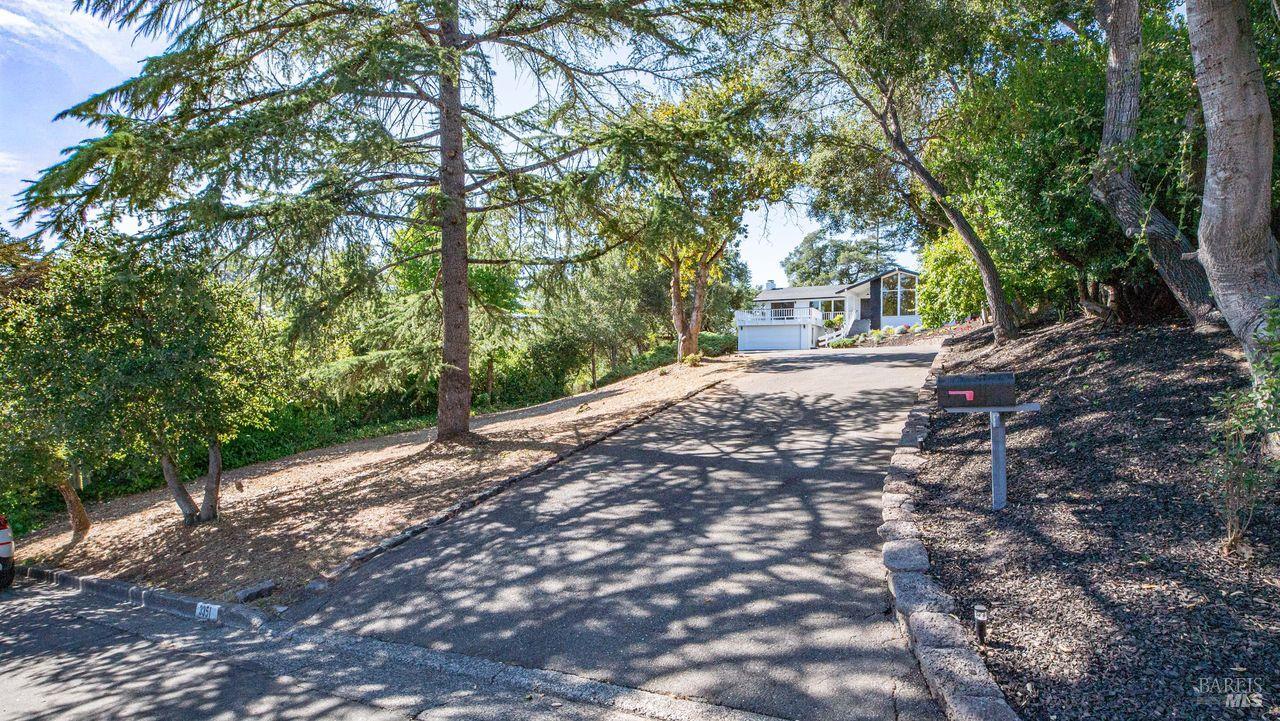 Detail Gallery Image 51 of 70 For 3351 Miraloma Dr, Santa Rosa,  CA 95404 - 4 Beds | 3 Baths