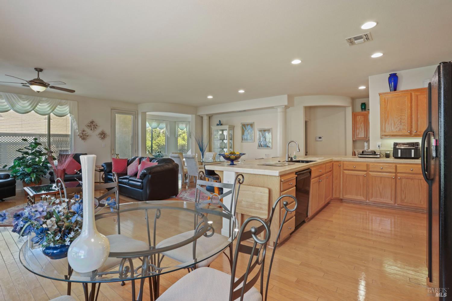 Detail Gallery Image 19 of 47 For 409 Laurel Pl, Rio Vista,  CA 94571 - 2 Beds | 2 Baths