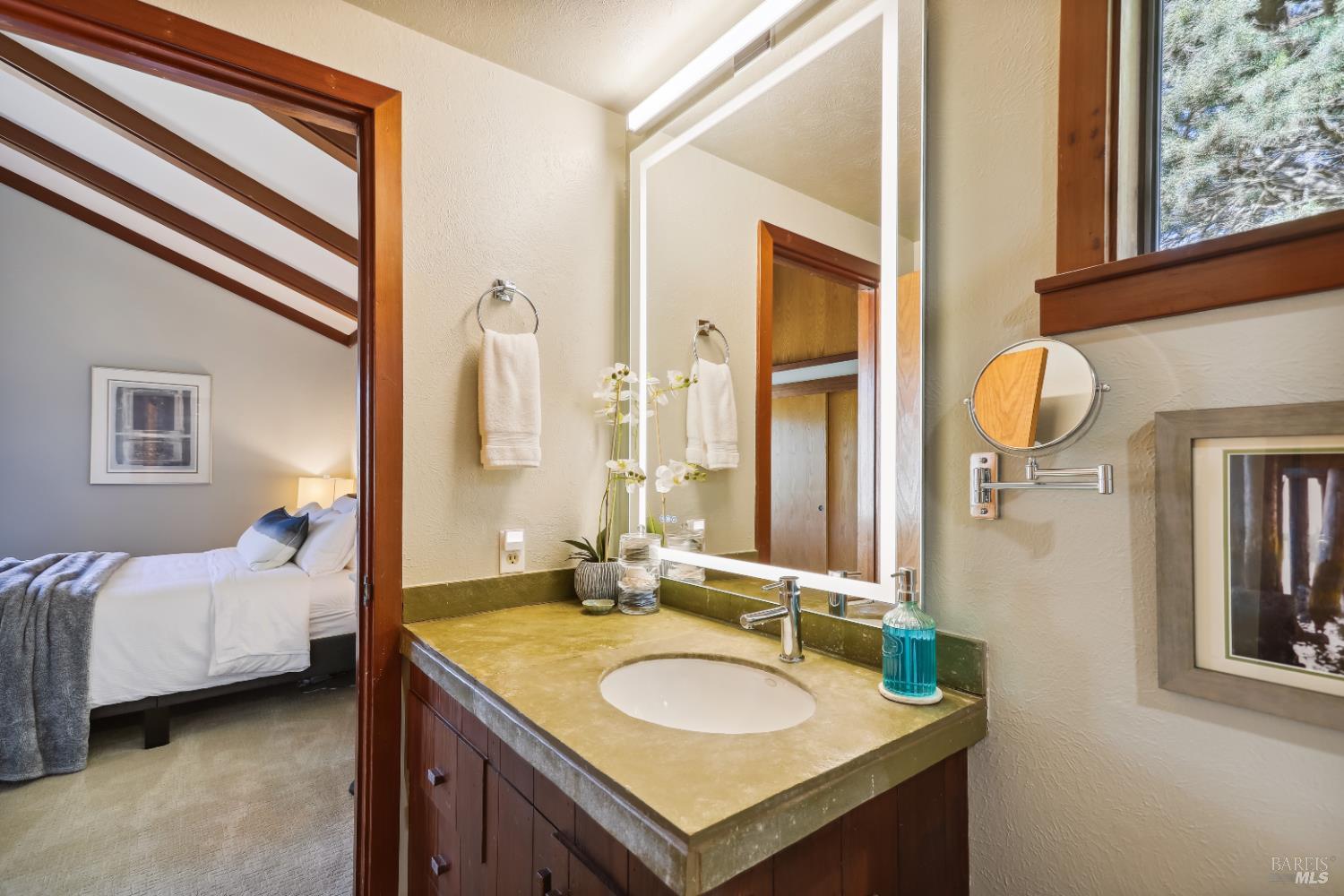 Detail Gallery Image 25 of 54 For 19906 Oyster Catcher Loop, Bodega Bay,  CA 94923 - 2 Beds | 2 Baths