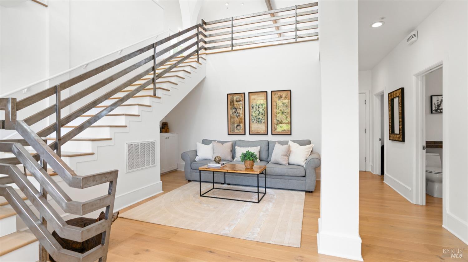 Detail Gallery Image 32 of 75 For 55 Wildwood Ln, Novato,  CA 94947 - 4 Beds | 4/1 Baths