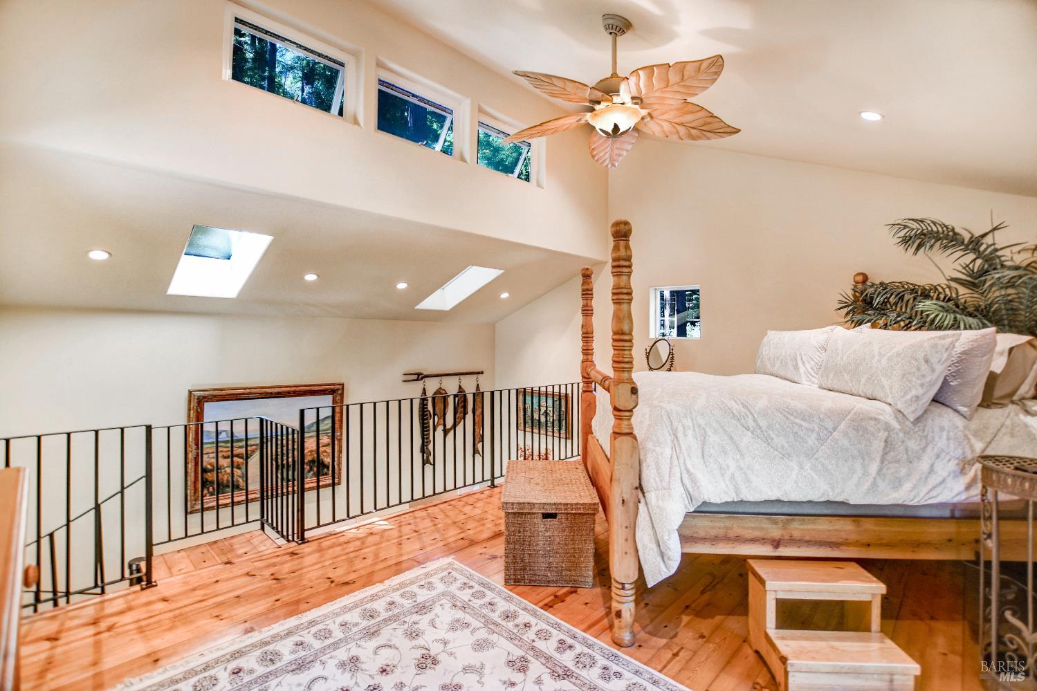 Detail Gallery Image 22 of 38 For 15607 Old Cazadero Rd, Guerneville,  CA 95446 - 1 Beds | 2 Baths