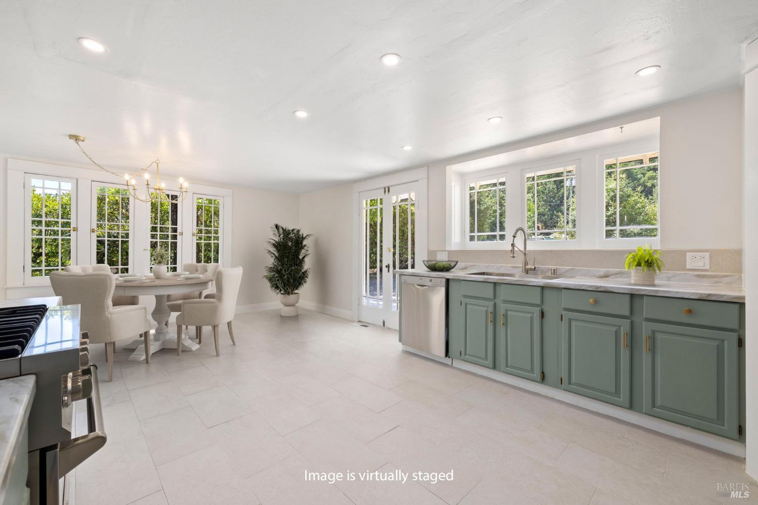 Detail Gallery Image 10 of 67 For 12900 S Highway 101 Hwy, Hopland,  CA 95449 - – Beds | – Baths