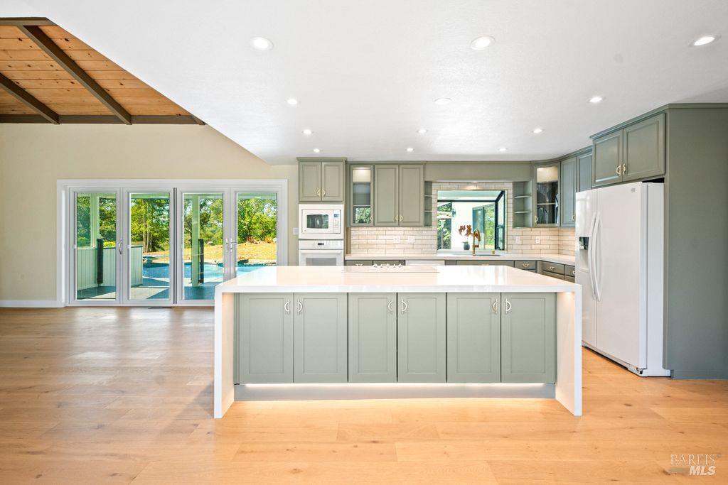 Detail Gallery Image 17 of 70 For 3351 Miraloma Dr, Santa Rosa,  CA 95404 - 4 Beds | 3 Baths