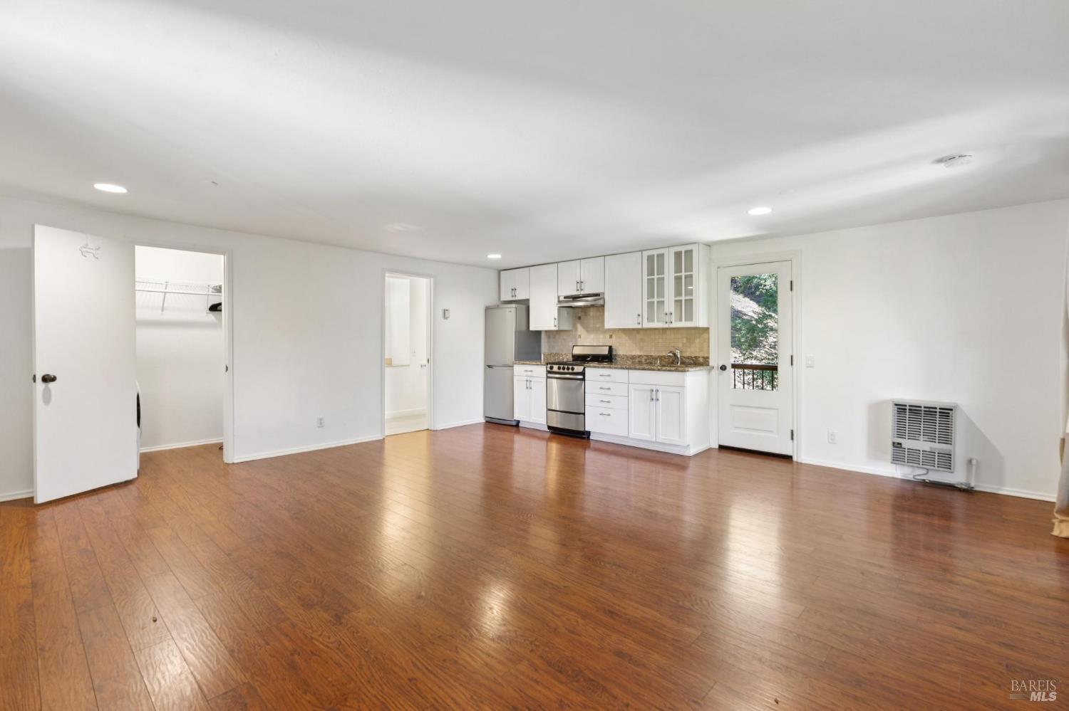 Detail Gallery Image 52 of 60 For 222 Marguerite Ave, Mill Valley,  CA 94941 - 4 Beds | 5 Baths