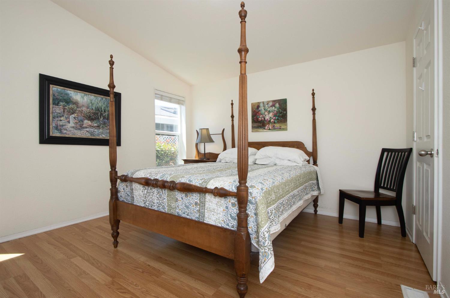 Detail Gallery Image 22 of 33 For 63 Oakwood Dr, Petaluma,  CA 94954 - 3 Beds | 2 Baths