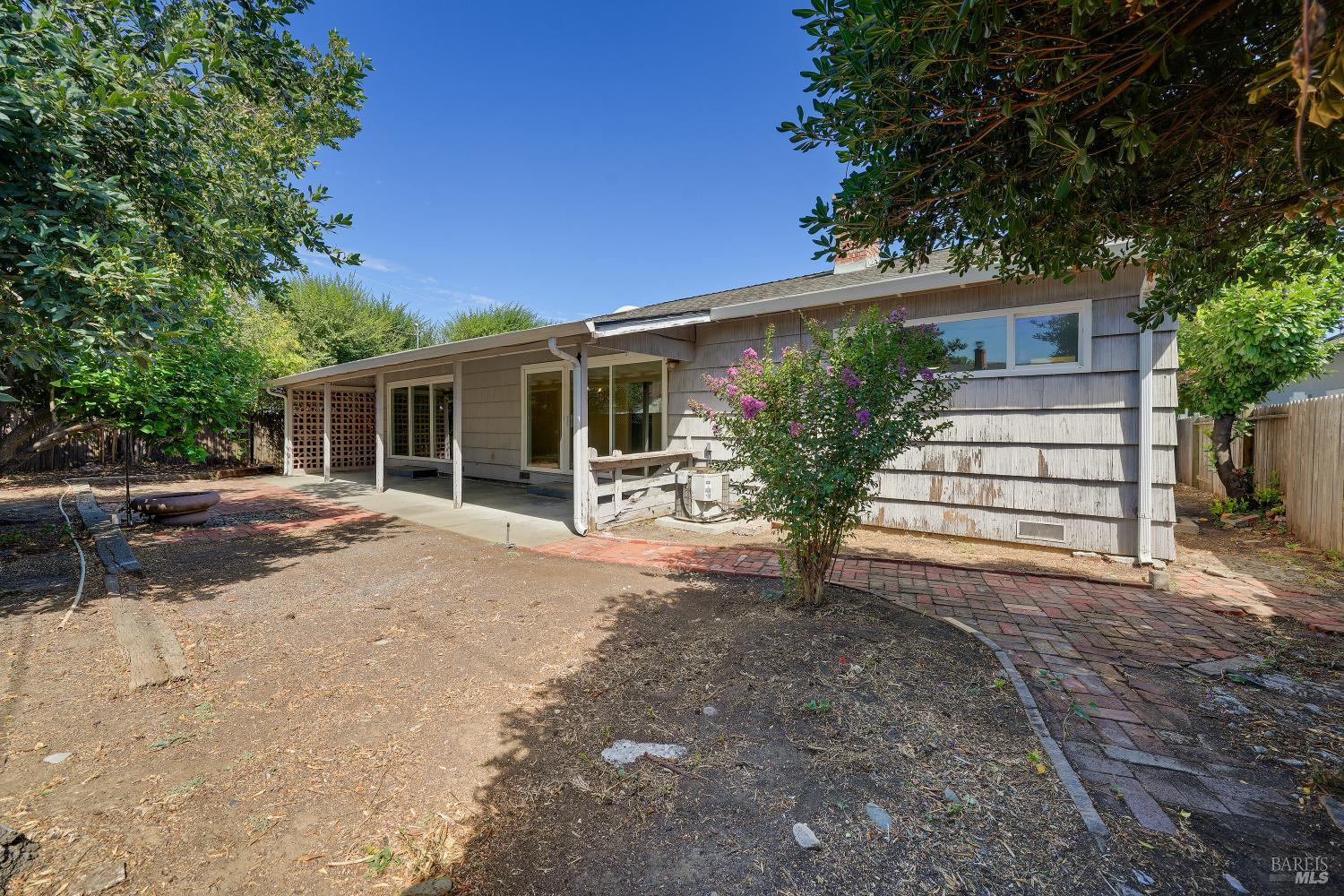 Detail Gallery Image 40 of 42 For 621 W D St, Dixon,  CA 95620 - 3 Beds | 2 Baths