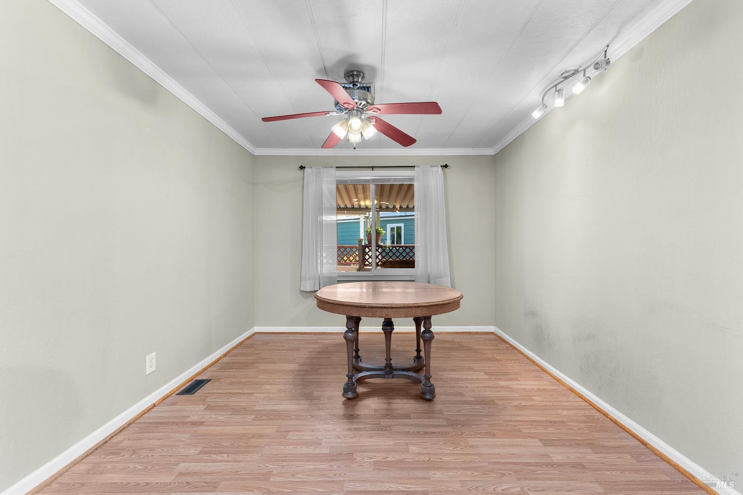 Detail Gallery Image 12 of 26 For 57 Mulberry Ct, Rohnert Park,  CA 94928 - 2 Beds | 2 Baths