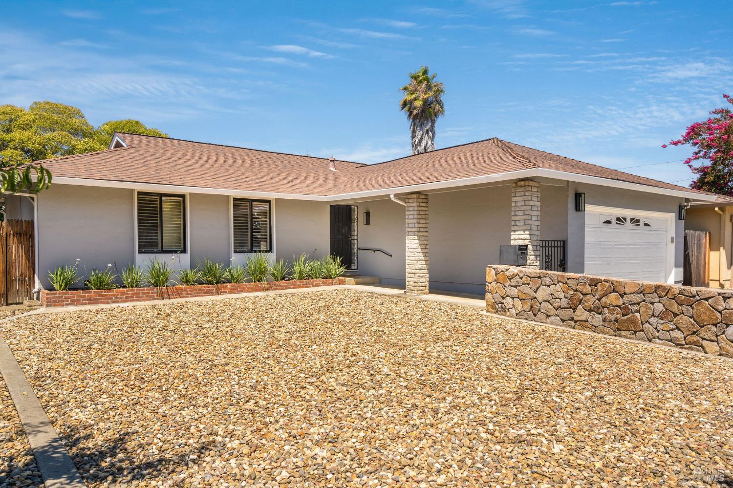 Detail Gallery Image 3 of 36 For 1560 Salvador Ave, Napa,  CA 94558 - 3 Beds | 2 Baths
