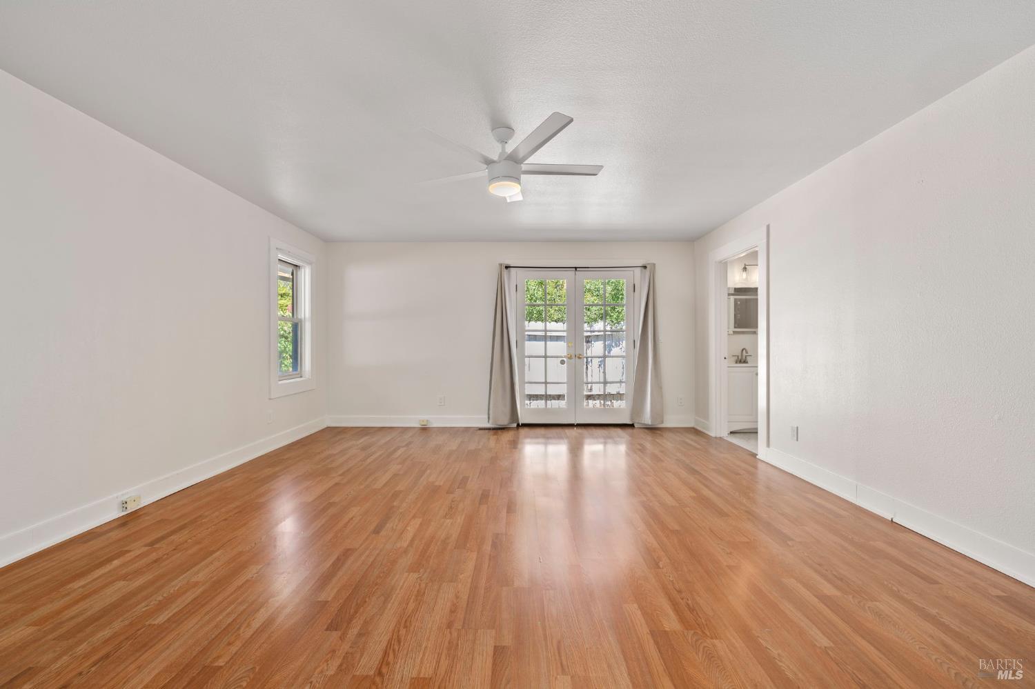 Detail Gallery Image 32 of 67 For 12900 S Highway 101 Hwy, Hopland,  CA 95449 - – Beds | – Baths