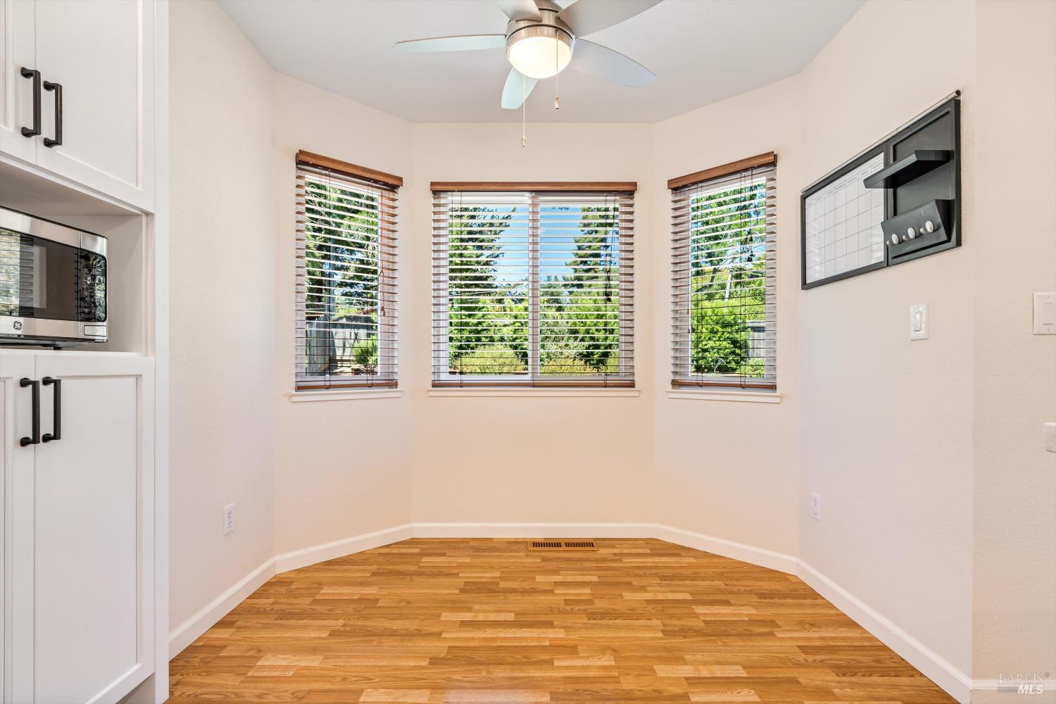Detail Gallery Image 26 of 35 For 212 Mendelssohn Ct, Cotati,  CA 94931 - 3 Beds | 2/1 Baths