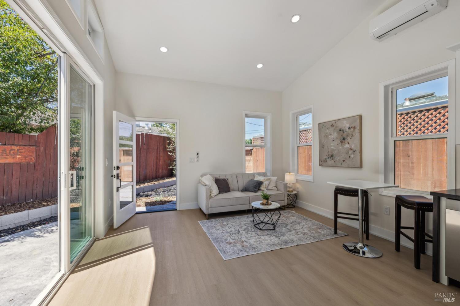 Detail Gallery Image 27 of 38 For 846 Wilmac Ave, Novato,  CA 94947 - – Beds | – Baths
