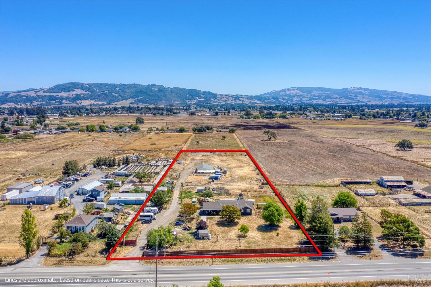 Detail Gallery Image 44 of 51 For 3980 Stony Point Rd, Santa Rosa,  CA 95407 - 3 Beds | 2 Baths