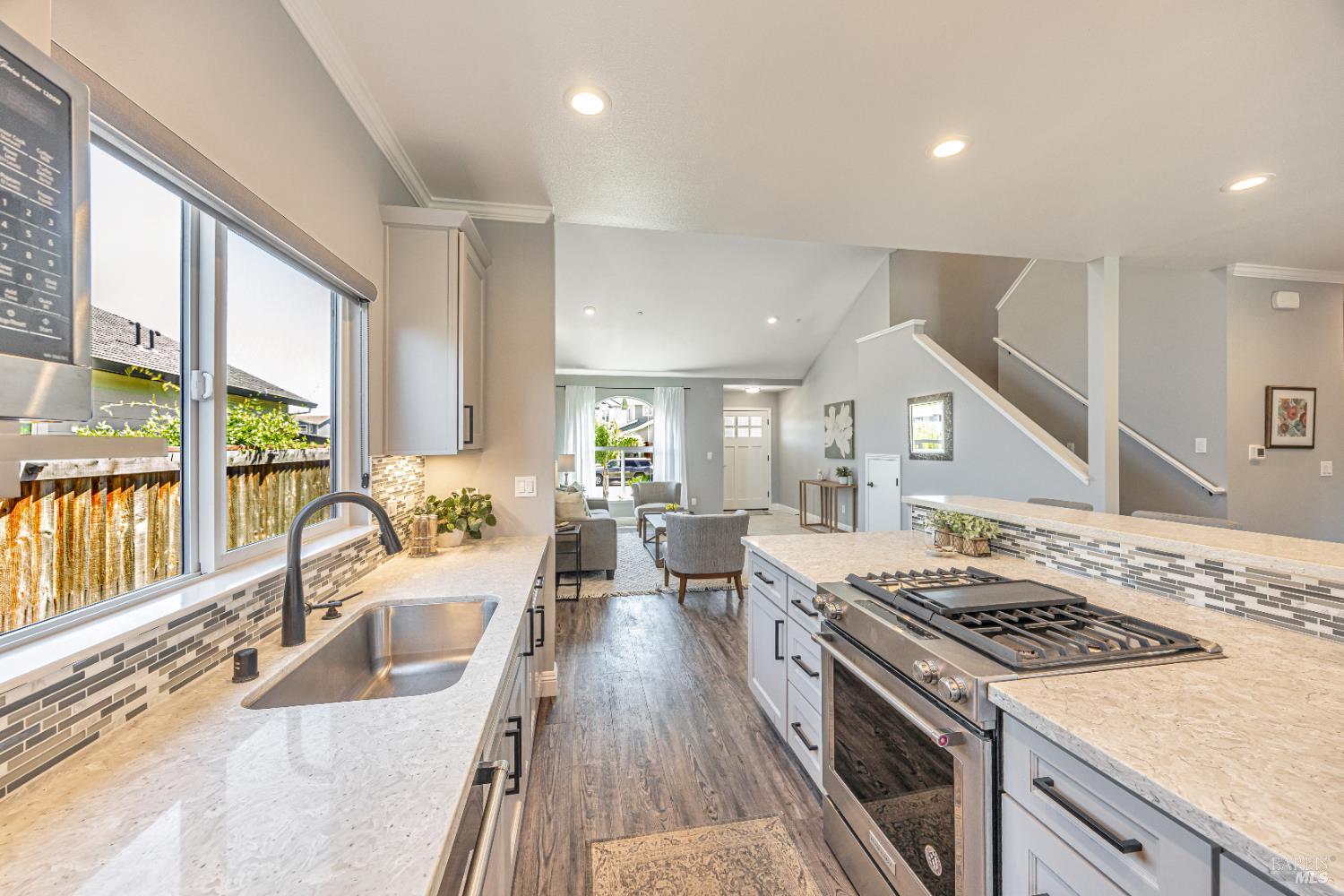 Detail Gallery Image 14 of 60 For 1675 Hopper Ave, Santa Rosa,  CA 95403 - 4 Beds | 3/1 Baths