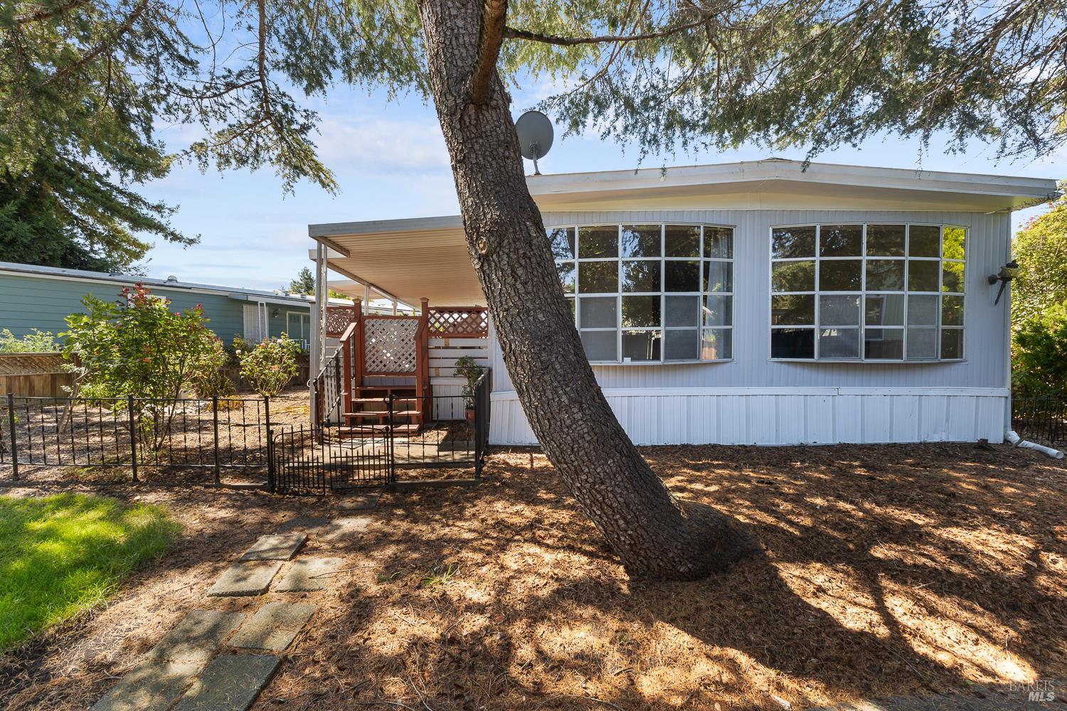 Detail Gallery Image 24 of 26 For 57 Mulberry Ct, Rohnert Park,  CA 94928 - 2 Beds | 2 Baths
