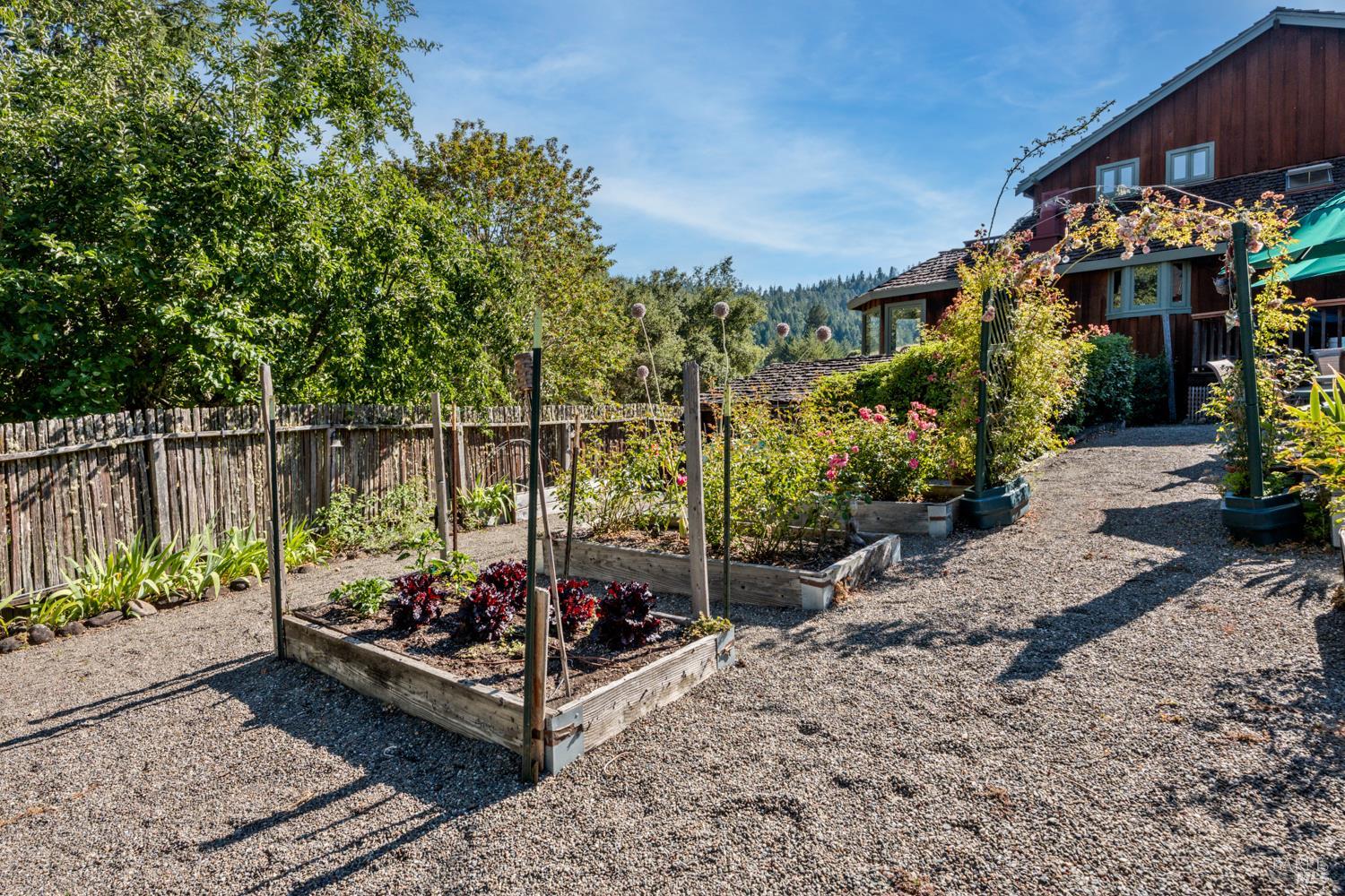 Detail Gallery Image 33 of 50 For 21200 Orr Springs Rd, Ukiah,  CA 95480 - – Beds | – Baths