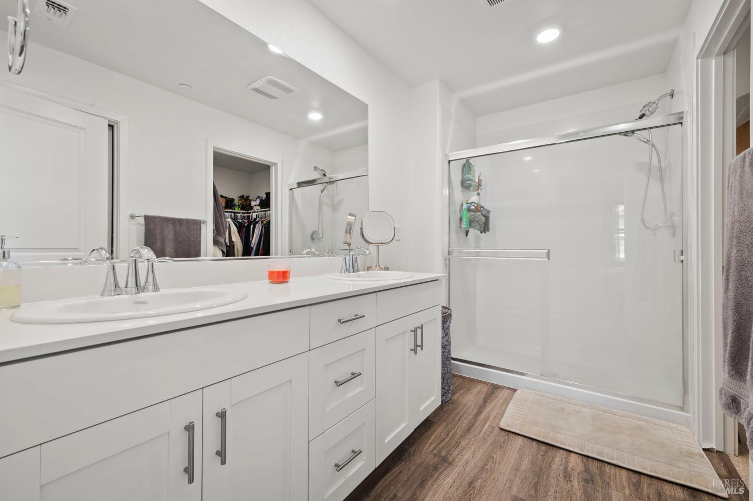 Detail Gallery Image 15 of 25 For 6048 Oak Leaf Pl, Rohnert Park,  CA 94928 - 3 Beds | 2/1 Baths