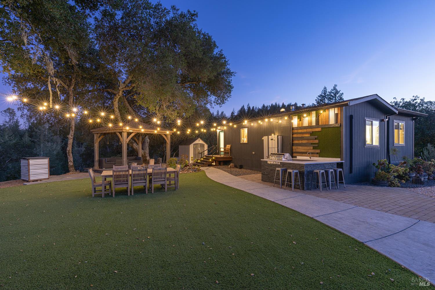 Detail Gallery Image 11 of 58 For 22855 Chianti Rd, Geyserville,  CA 95441 - 5 Beds | 3/1 Baths