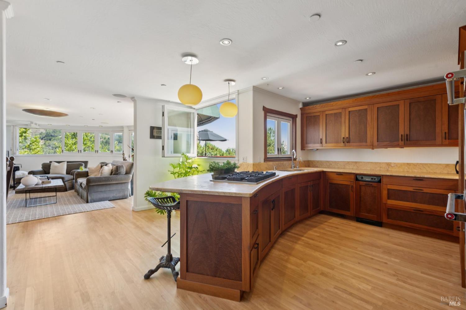 Detail Gallery Image 18 of 60 For 222 Marguerite Ave, Mill Valley,  CA 94941 - 4 Beds | 5 Baths