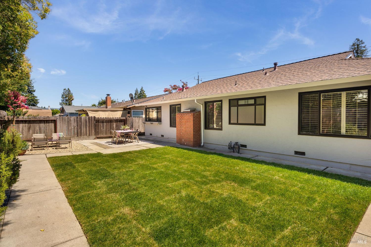 Detail Gallery Image 31 of 36 For 1560 Salvador Ave, Napa,  CA 94558 - 3 Beds | 2 Baths