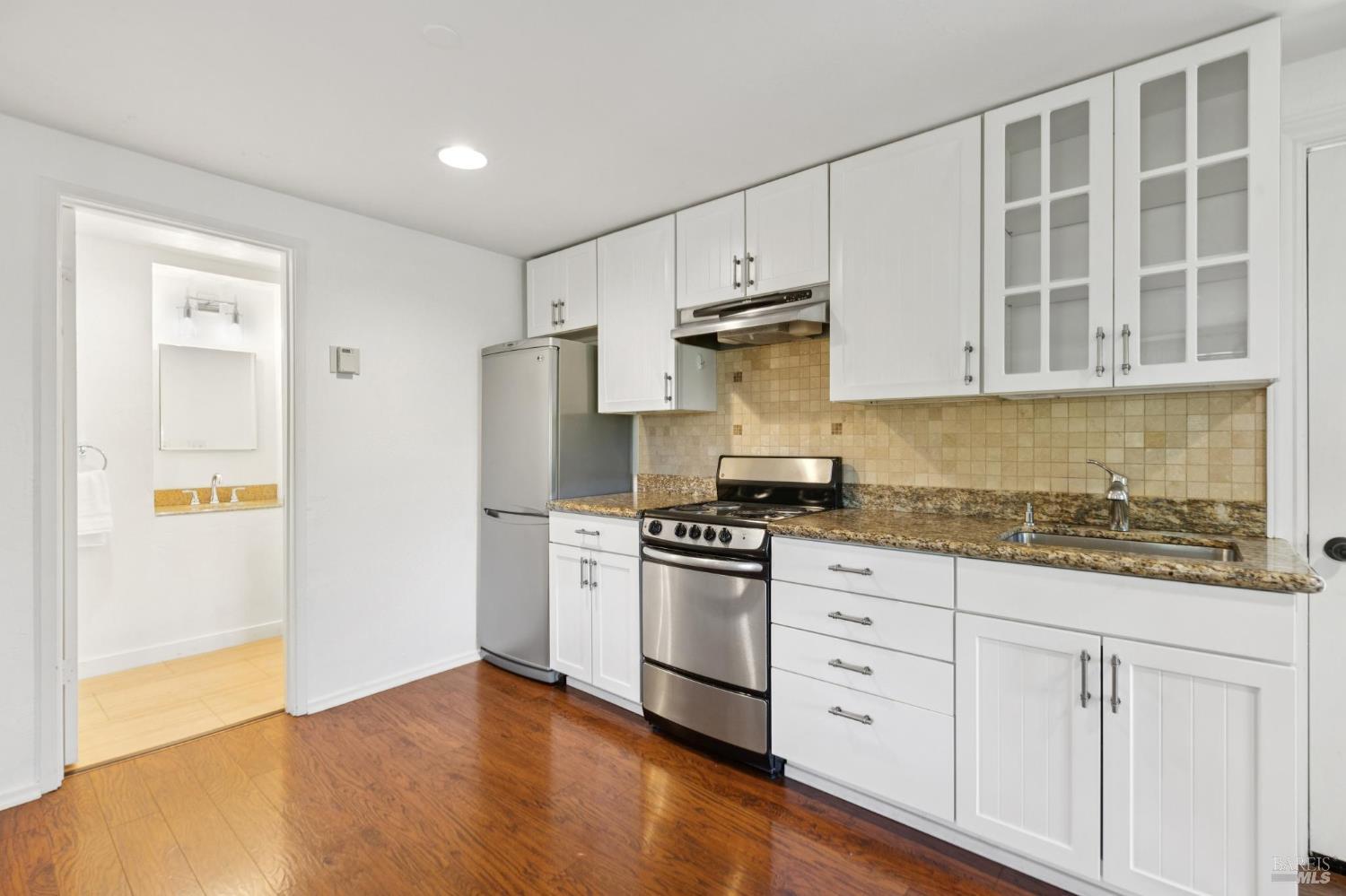 Detail Gallery Image 51 of 60 For 222 Marguerite Ave, Mill Valley,  CA 94941 - 4 Beds | 5 Baths