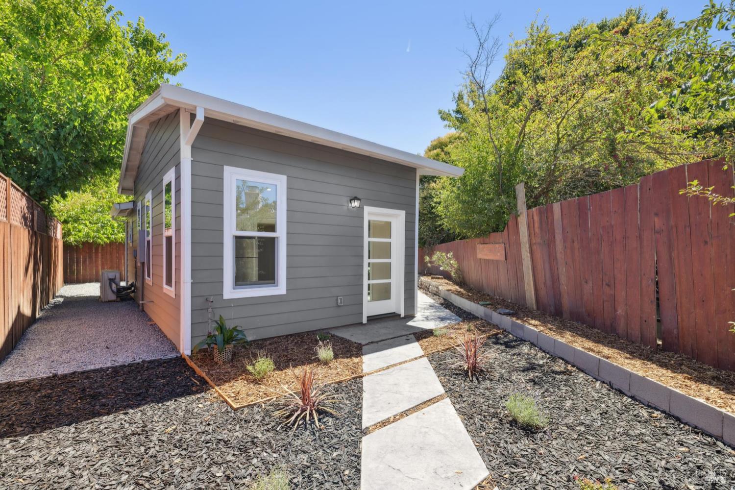 Detail Gallery Image 24 of 38 For 846 Wilmac Ave, Novato,  CA 94947 - – Beds | – Baths