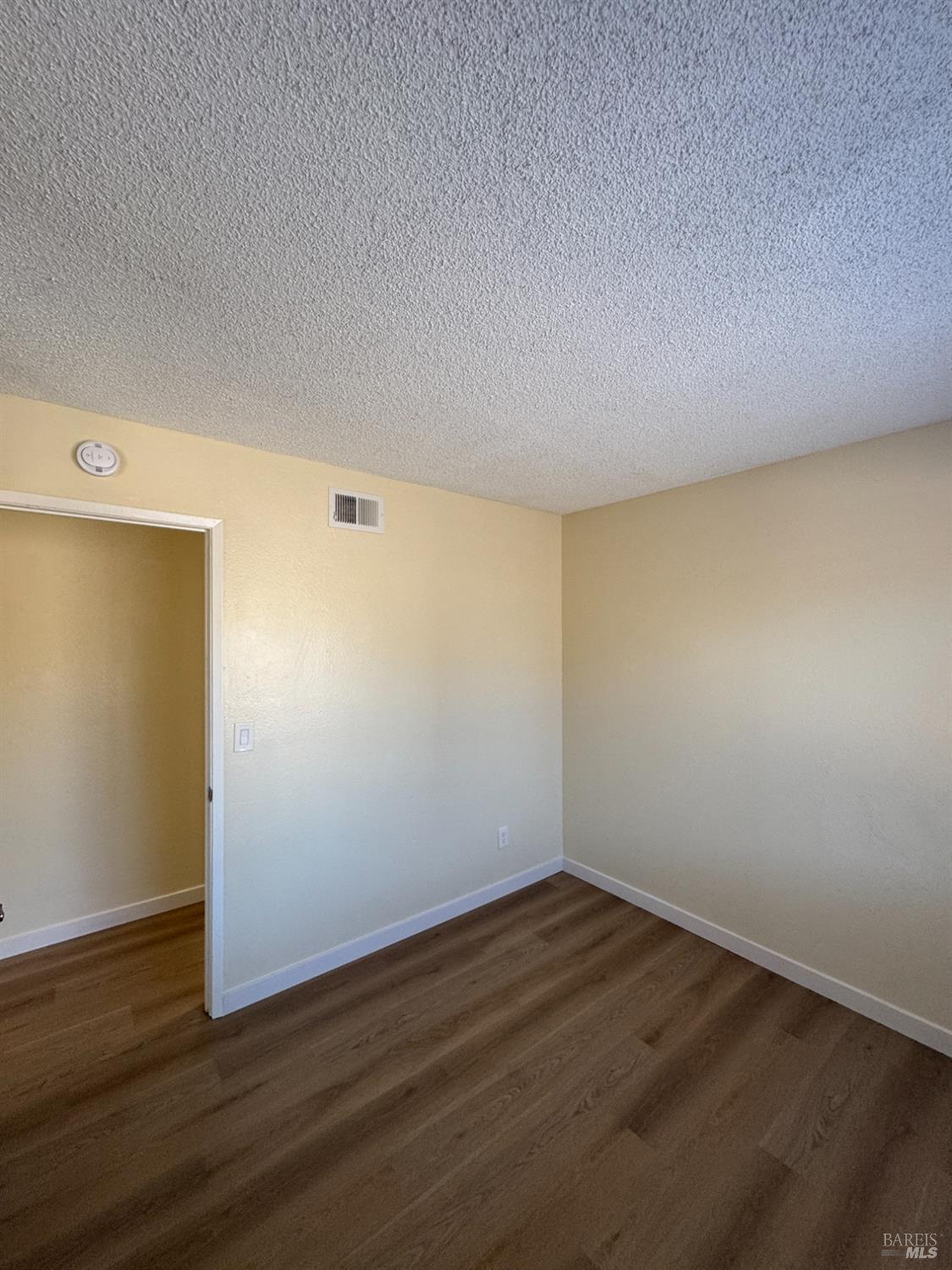 Detail Gallery Image 14 of 58 For 120 Merrimac Ct, Vallejo,  CA 94589 - 3 Beds | 2 Baths