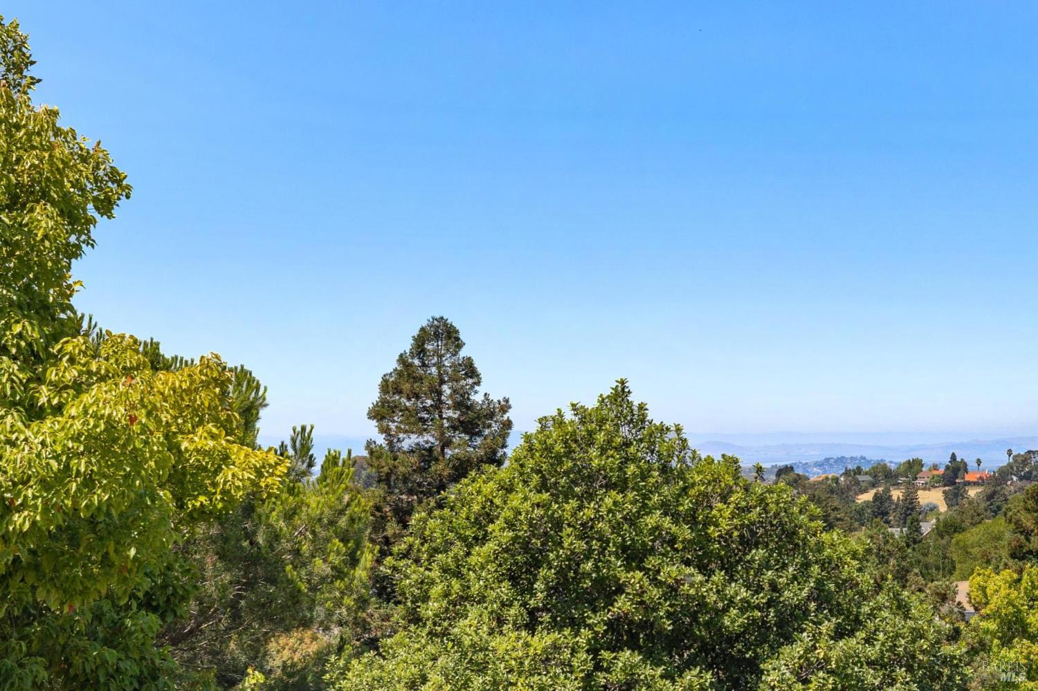 Detail Gallery Image 33 of 82 For 772 Barton Way, Benicia,  CA 94510 - 3 Beds | 2 Baths
