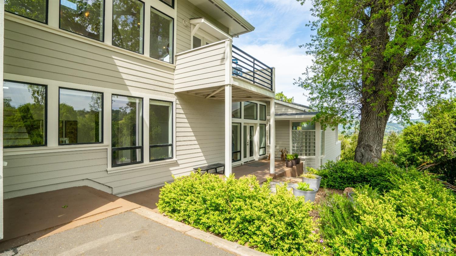 Detail Gallery Image 61 of 75 For 55 Wildwood Ln, Novato,  CA 94947 - 4 Beds | 4/1 Baths
