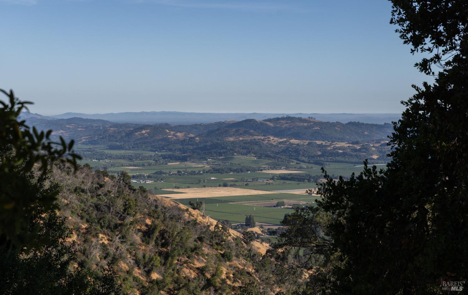 Detail Gallery Image 4 of 21 For 7051 Geysers Rd, Geyserville,  CA 95441 - – Beds | – Baths