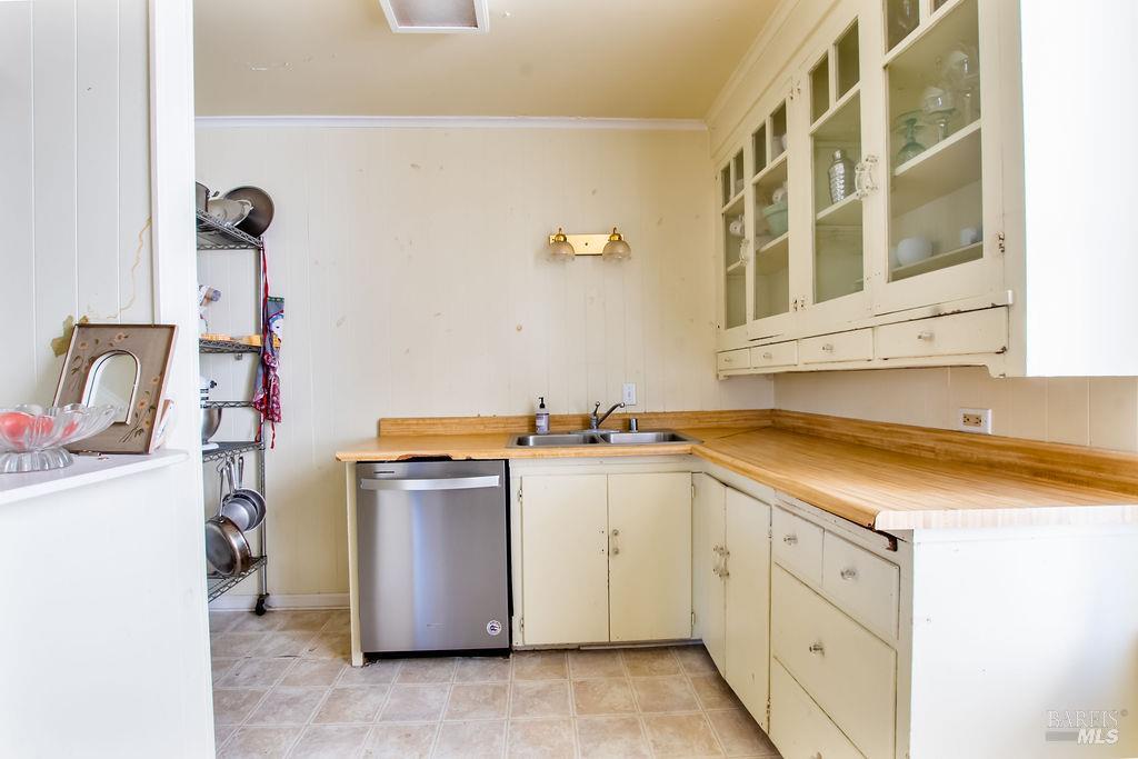Detail Gallery Image 10 of 42 For 141 E F St, Benicia,  CA 94510 - 2 Beds | 3 Baths