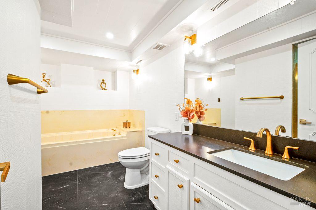 Detail Gallery Image 36 of 70 For 3351 Miraloma Dr, Santa Rosa,  CA 95404 - 4 Beds | 3 Baths