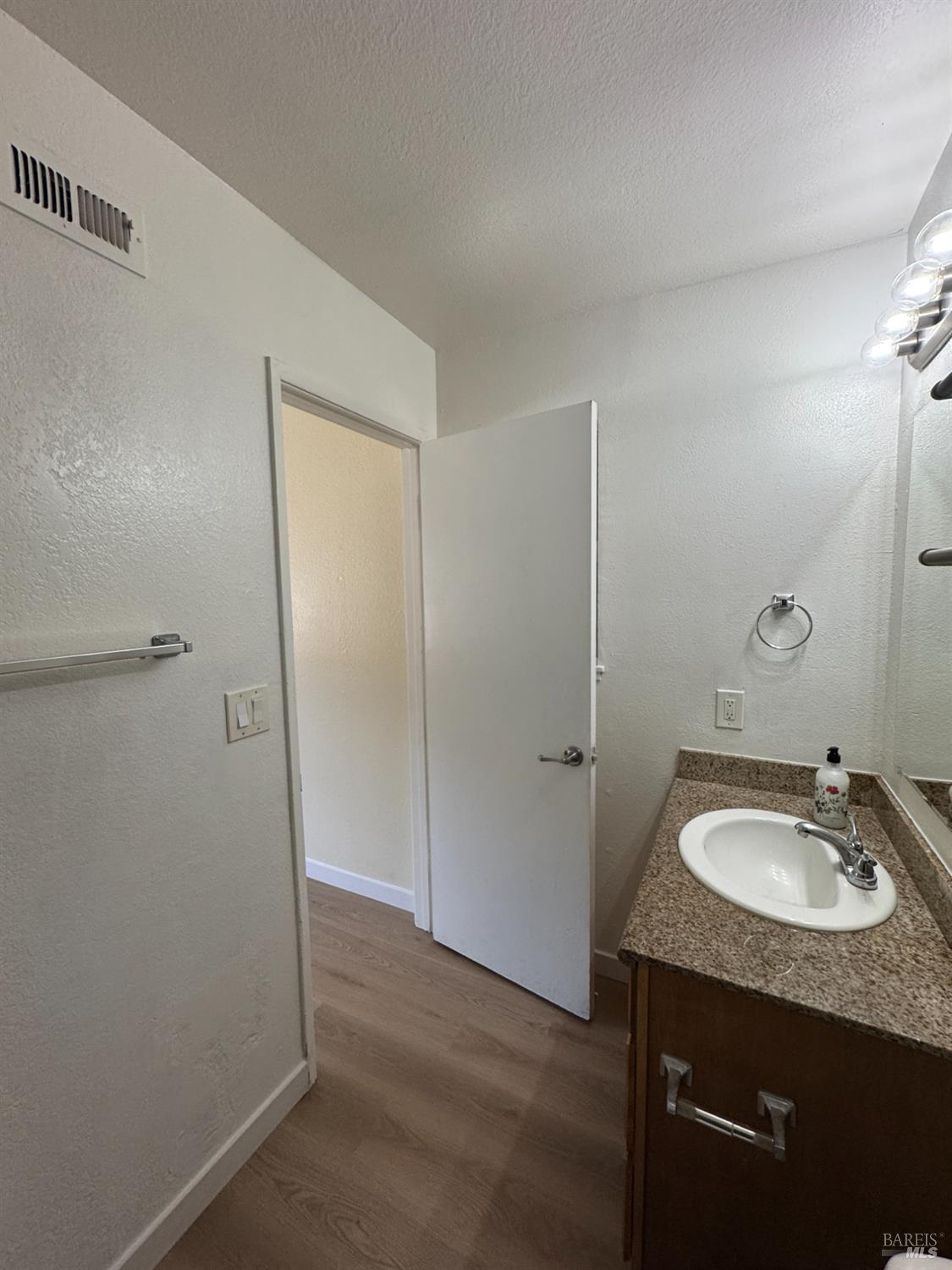 Detail Gallery Image 28 of 58 For 120 Merrimac Ct, Vallejo,  CA 94589 - 3 Beds | 2 Baths