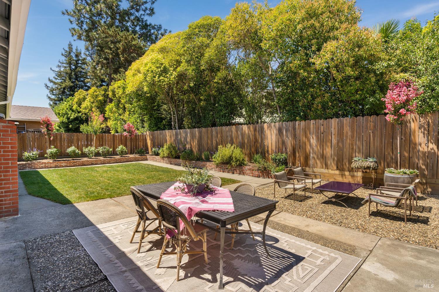 Detail Gallery Image 28 of 36 For 1560 Salvador Ave, Napa,  CA 94558 - 3 Beds | 2 Baths