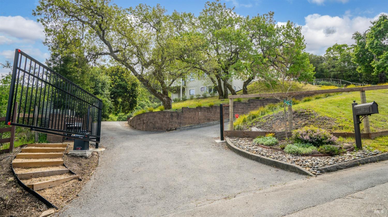 Detail Gallery Image 69 of 75 For 55 Wildwood Ln, Novato,  CA 94947 - 4 Beds | 4/1 Baths